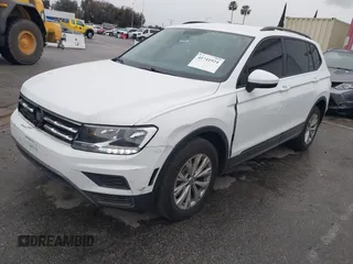 2019 Volkswagen Tiguan S z VIN 3VV1B7AX7KM018189, wystawiony jako IAAI lot #41741924 z przebiegiem 61 740 mil mil oraz . Historia ofert i sprzedaży dostępna na DreamBid. Obrazek 2.