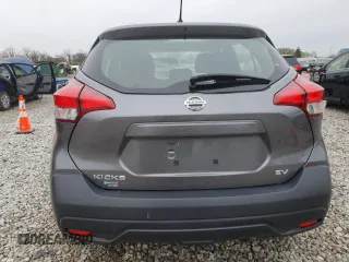2019 Nissan Kicks SV with VIN 3N1CP5CU1KL530457, listed as a Copart auction lot 51987495 with 168,783 mi miles and Clean Title. Bid and sale history available at carsss.com. Image 6.