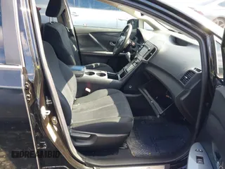 2013 Toyota Venza LE with VIN 4T3ZA3BB1DU077109, listed as a IAAI auction lot 42247378 with 109,267 mi miles and . Bid and sale history available at DreamBid. Image 5.