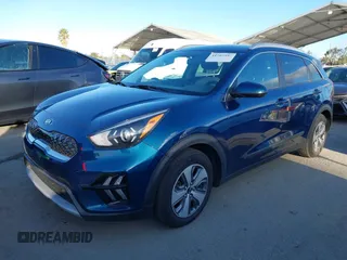 2021 Kia Niro LX with VIN KNDCB3LC4M5471852, listed as a IAAI auction lot 41707597 with 163,144 mi miles. Bid and sale history available at carsss.com. Image 2.