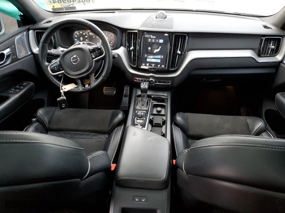 2019 Volvo XC60 R-Design with VIN LYV102RMXKB200217, listed as a Copart auction lot 86246964 with 75,414 mi miles and Salvage Title. Bid and sale history available at carsss.com. Image 8.