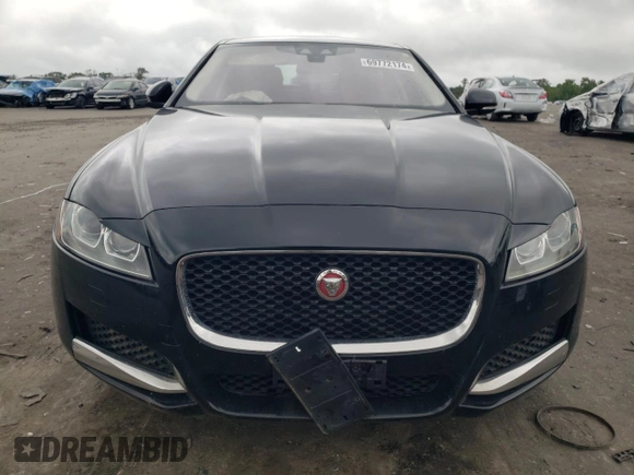 2017 Jaguar XF 20d Premium with VIN SAJBD4BN3HCY42629, listed as a Copart auction lot 69772174 with 84,563 mi miles and Salvage Title. Bid and sale history available at carsss.com. Image 5.