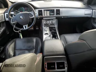 2015 Jaguar XF V6 Portfolio with VIN SAJWJ0FF5F8U62617, listed as a Copart auction lot 42357575 with 59,924 mi miles and Salvage Title. Bid and sale history available at carsss.com. Image 8.