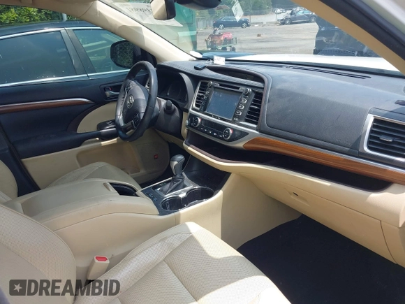 2017 Toyota Highlander Limited with VIN 5TDYZRFH6HS190177, listed as a IAAI auction lot 42398981 with 159,583 mi miles and . Bid and sale history available at DreamBid. Image 5.