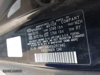 2016 Hyundai Veloster with VIN KMHTC6AD4GU281940, listed as a IAAI auction lot 41261313 with 88,118 mi miles. Bid and sale history available at carsss.com. Image 9.
