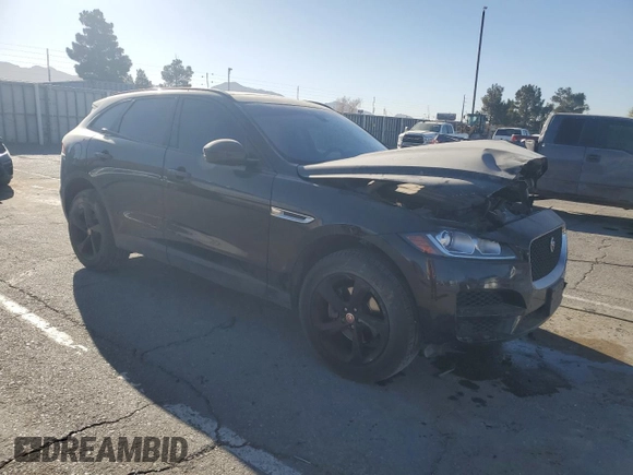 2018 Jaguar F-Pace 25t Premium with VIN SADCJ2FX4JA267748, listed as a Copart auction lot 48262585 with 61,234 mi miles and Clean Title. Bid and sale history available at DreamBid. Image 4.