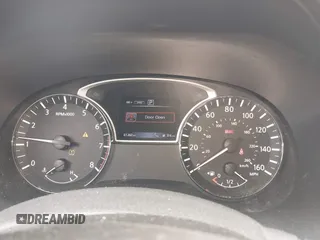 2017 Nissan Pathfinder Platinum with VIN 5N1DR2MM3HC676805, listed as a IAAI auction lot 42218441 with 61,260 mi miles and . Bid and sale history available at DreamBid. Image 7.