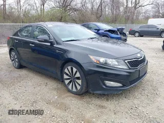 2013 Kia Optima SX with VIN 5XXGR4A61DG184092, listed as a IAAI auction lot 41923574 with 150,092 mi miles. Bid and sale history available at carsss.com. Image 1.
