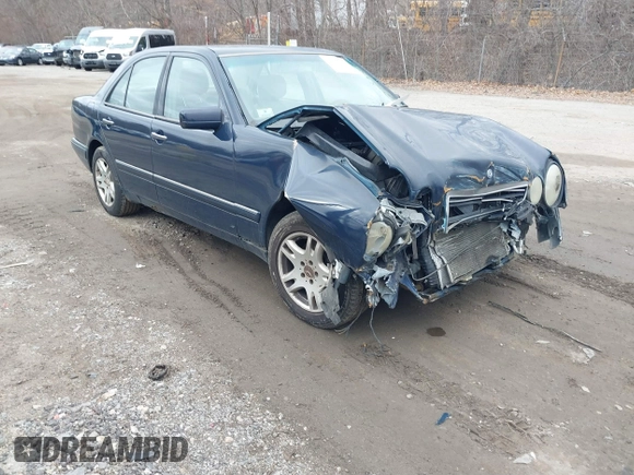 1999 Mercedes-Benz E-Class with VIN WDBJF82H3XX025608, listed as a IAAI auction lot 41606211 with 182,293 mi miles. Bid and sale history available at carsss.com. Image 1.