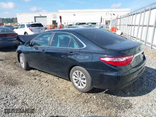 2016 Toyota Camry XLE with VIN 4T1BF1FK2GU196740, listed as a IAAI auction lot 41671781 with 164,850 mi miles. Bid and sale history available at carsss.com. Image 3.
