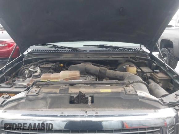2000 Ford Excursion Limited with VIN 1FMNU42S8YEC77666, listed as a IAAI auction lot 42012100 with 203,329 mi miles and . Bid and sale history available at DreamBid. Image 10.