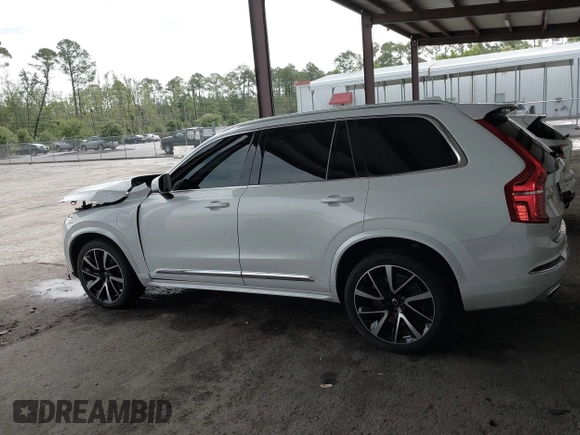 2021 Volvo XC90 Inscription Expression with VIN YV4BR0CK4M1692515, listed as a IAAI auction lot 42418905 with 54,404 mi miles and . Bid and sale history available at DreamBid. Image 15.