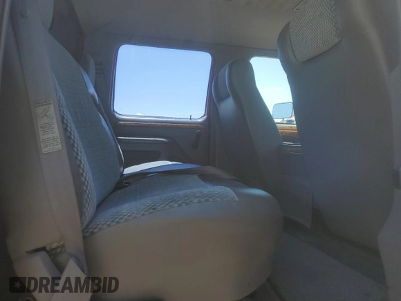 1994 Ford F-350 with VIN 1FTJW36K7REA33204, listed as a Copart auction lot 60685305 with 131,425 mi miles and Clean title. Bid and sale history available at DreamBid. Image 10.