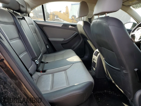 2014 Volkswagen Jetta Hybrid SE with VIN 3VW637AJ3EM291418, listed as a Copart auction lot 75678204 with 221,750 mi miles and Salvage title. Bid and sale history available at DreamBid. Image 10.