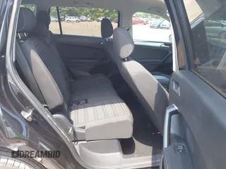 2024 Volkswagen Tiguan S с VIN 3VVRB7AX2RM041909, выставлен на аукционе IAAI как лот 42665616 с пробегом 43 092 миль миль и . История ставок и продаж доступна на DreamBid. Изображение 8.