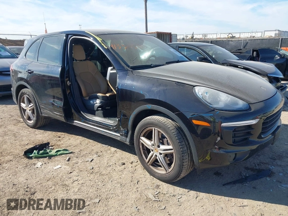 2016 Porsche Cayenne z VIN WP1AA2A25GLA05540, wystawiony jako IAAI lot #41330580 z przebiegiem 71 835 mil mil oraz . Historia ofert i sprzedaży dostępna na DreamBid. Obrazek 1.