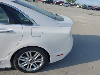 2016 Lincoln MKZ with VIN 3LN6L2JK0GR627283, listed as a IAAI auction lot 42271206 with 52,890 mi miles and . Bid and sale history available at DreamBid. Image 18.
