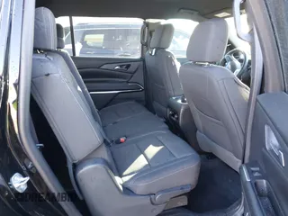 2024 Chevrolet Traverse FWD LS with VIN 1GNEREKS7RJ153187, listed as a IAAI auction lot 41419300 with 5,559 mi miles and . Bid and sale history available at DreamBid. Image 8.