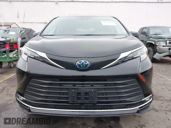2023 Toyota Sienna XLE с VIN 5TDYRKEC2PS164736, выставлен на аукционе IAAI как лот 41610043 с пробегом 30 471 миль миль и . История ставок и продаж доступна на DreamBid. Изображение 12.
