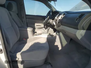 2007 Toyota Tacoma PreRunner z VIN 5TETU62N27Z373595, wystawiony jako Copart lot #48317165 z przebiegiem 169 473 mil mil oraz Szkoda całkowita • Salvage title. Historia ofert i sprzedaży dostępna na DreamBid. Obrazek 7.