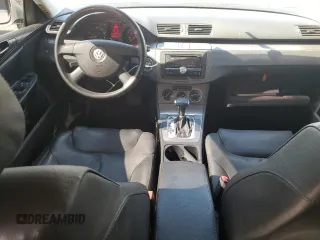 2008 Volkswagen Passat Turbo z VIN WVWJK73C58E186808, wystawiony jako Copart lot #72097784 z przebiegiem 131 500 mil mil oraz Szkoda całkowita • Salvage title. Historia ofert i sprzedaży dostępna na DreamBid. Obrazek 8.