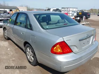 2002 Toyota Avalon XL with VIN 4T1BF28B52U265710, listed as a IAAI auction lot 42102300 with 99,901 mi miles and . Bid and sale history available at DreamBid. Image 3.