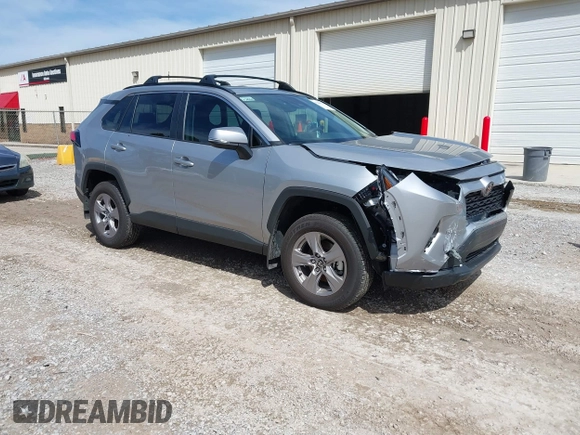 2025 Toyota RAV4 XLE with VIN 2T3W1RFVXSC309764, listed as a IAAI auction lot 41866773 with 4,641 mi miles. Bid and sale history available at carsss.com. Image 1.