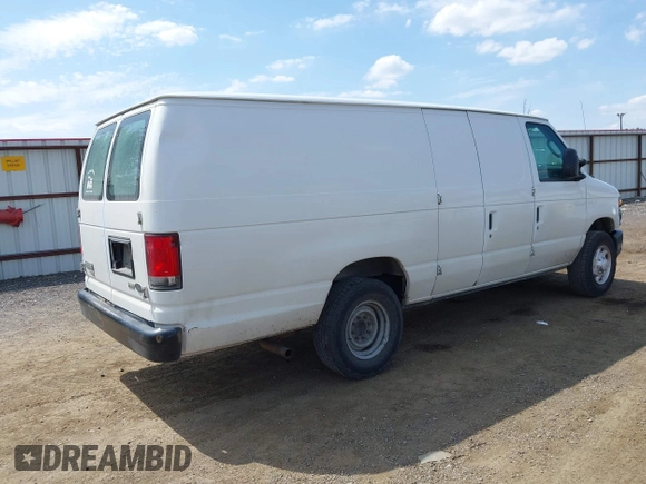 2014 Ford Econoline Cargo Commercial z VIN 1FTNS2EW9EDB03748, wystawiony jako IAAI lot #42574971 z przebiegiem 250 937 mil mil oraz . Historia ofert i sprzedaży dostępna na DreamBid. Obrazek 4.