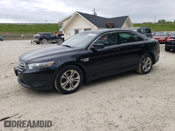 2013 Ford Taurus SEL z VIN 1FAHP2H84DG102036, wystawiony jako Copart lot #57772285 z przebiegiem 156 609 mil mil oraz Czysty tytuł • Clean title. Historia ofert i sprzedaży dostępna na DreamBid. Obrazek 1.