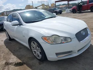 2011 Jaguar XF with VIN SAJWA0FB9BLS06484, listed as a IAAI auction lot 41913015 with 93,862 mi miles. Bid and sale history available at carsss.com. Image 1.