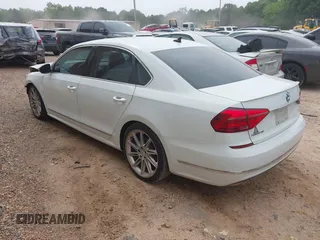 2016 Volkswagen Passat SE с VIN 1VWBS7A35GC047664, выставлен на аукционе IAAI как лот 42279911 с пробегом 170 886 миль миль и . История ставок и продаж доступна на DreamBid. Изображение 3.