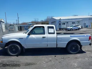 2000 Ford Ranger XL with VIN 1FTYR14V7YTA59819, listed as a IAAI auction lot 41995537 with 106,190 mi miles. Bid and sale history available at carsss.com. Image 6.