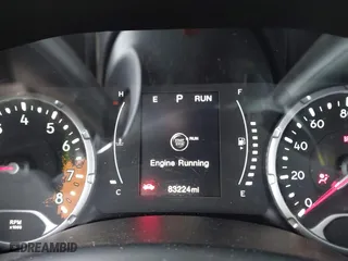 2016 Jeep Renegade Latitude with VIN ZACCJBBT8GPE37813, listed as a IAAI auction lot 41983514 with 83,224 mi miles. Bid and sale history available at carsss.com. Image 15.