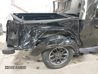2023 Jeep Gladiator Overland с VIN 1C6HJTFG6PL552866, выставлен на аукционе IAAI как лот 42086784 с пробегом 20 041 миль миль и . История ставок и продаж доступна на DreamBid. Изображение 6.
