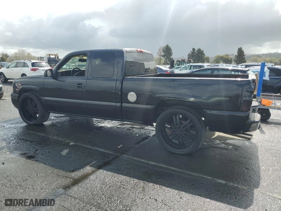 2003 Chevrolet Silverado 1500 LS with VIN 2GCEC19V031238778, listed as a Copart auction lot 50943325 with 0 mi miles and Salvage Title. Bid and sale history available at carsss.com. Image 2.