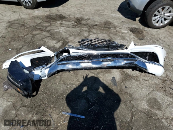 2025 Genesis GV80 Prestige with VIN KMUHEESC1SU250011, listed as a Copart auction lot 46520165 with 2,455 mi miles and Salvage Title. Bid and sale history available at DreamBid. Image 13.