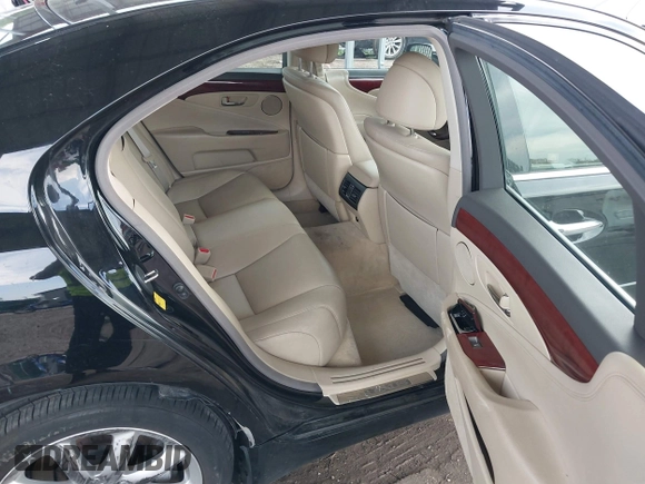 2009 Lexus LS 460 с VIN JTHCL46F495001545, выставлен на аукционе IAAI как лот 42578389 с пробегом 144 432 миль миль и . История ставок и продаж доступна на DreamBid. Изображение 8.