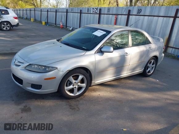2008 Mazda 6 i Sport VE with VIN 1YVHP80C885M39480, listed as a IAAI auction lot 42078591 with 131,993 mi miles. Bid and sale history available at carsss.com. Image 2.