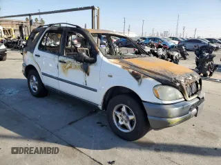 1998 Mercedes-Benz M-Class with VIN 4JGAB54EXWA030655, listed as a Copart auction lot 41828315 with 0 mi miles and Non Repairable. Bid and sale history available at carsss.com. Image 4.