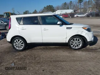 2018 Kia Soul + with VIN KNDJP3A5XJ7604109, listed as a IAAI auction lot 41408748 with 164,457 mi miles. Bid and sale history available at carsss.com. Image 13.