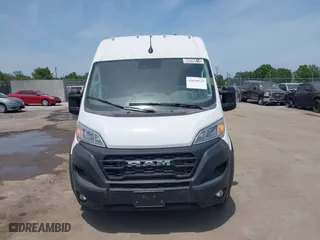 2025 Ram ProMaster Cargo Van Tradesman with VIN 3C6LRVCG2SE513485, listed as a IAAI auction lot 42070229 with 5,030 mi miles. Bid and sale history available at carsss.com. Image 13.