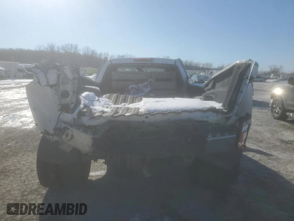 2009 Chevrolet Silverado 3500HD DRW LT with VIN 1GCJK836X9F126549, listed as a Copart auction lot 88457445 with 330,249 mi miles and Salvage Title. Bid and sale history available at carsss.com. Image 6.