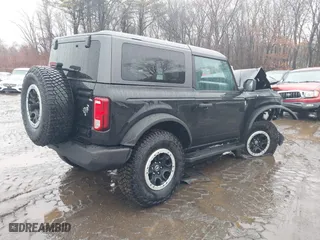 2024 Ford Bronco Big Bend with VIN 1FMDE7AH6RLA64647, listed as a IAAI auction lot 41084239 with 3,581 mi miles. Bid and sale history available at carsss.com. Image 4.