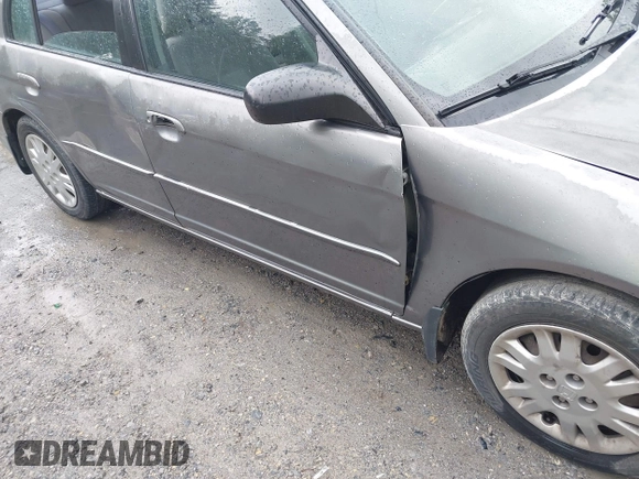 2004 Honda Civic LX z VIN 2HGES15584H517768, wystawiony jako IAAI lot #42233202 z przebiegiem 214 484 mil mil oraz . Historia ofert i sprzedaży dostępna na DreamBid. Obrazek 17.