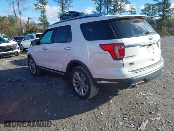 2019 Ford Explorer Limited z VIN 1FM5K7F82KGA03297, wystawiony jako IAAI lot #40847611 z przebiegiem 104 904 mil mil oraz . Historia ofert i sprzedaży dostępna na DreamBid. Obrazek 3.