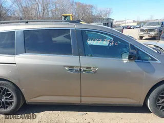 2011 Honda Odyssey EX-L with VIN 5FNRL5H69BB060271, listed as a IAAI auction lot 41872970 with 1 mi miles. Bid and sale history available at carsss.com. Image 13.