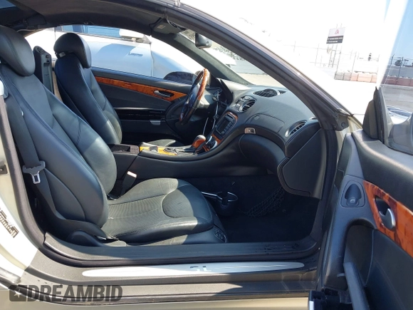 2003 Mercedes-Benz SL 500 with VIN WDBSK75F63F011626, listed as a IAAI auction lot 42475993 with 83,471 mi miles and . Bid and sale history available at DreamBid. Image 5.