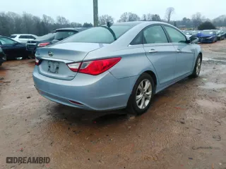 2013 Hyundai Sonata SE with VIN 5NPEC4AC9DH675612, listed as a IAAI auction lot 41257791 with 189,700 mi miles. Bid and sale history available at carsss.com. Image 4.
