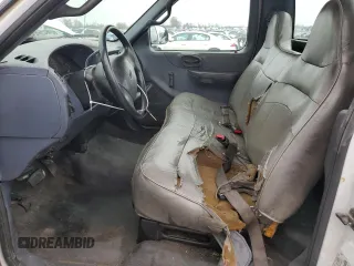 2000 Ford F-150 XL с VIN 1FTRF17W2YKA55667, выставлен на аукционе Copart как лот 83191704 с пробегом Не указан миль и Списание • Salvage title. История ставок и продаж доступна на DreamBid. Изображение 7.