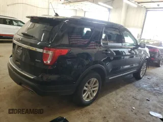 2018 Ford Explorer XLT z VIN 1FM5K8D81JGC06110, wystawiony jako Copart lot #58719295 z przebiegiem 92 645 mil mil oraz Szkoda całkowita • Salvage title. Historia ofert i sprzedaży dostępna na DreamBid. Obrazek 3.